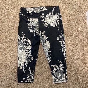 Albion Fit Antigua Floral Slate Grey Capri
